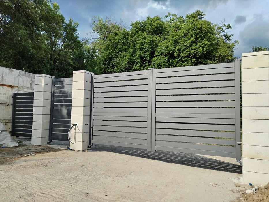 Porți și garduri din aluminiu