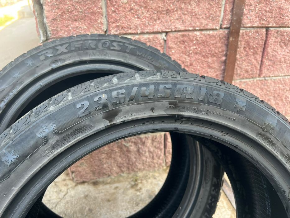 Балон шины 235/45R18 Мерседес С класс