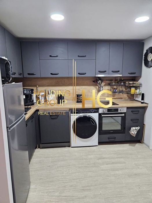 Продава се Тристаен апартамент в Варна, Гръцка махала - 101 кв.м за 2971 €/кв.м - Снимка #1