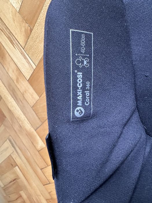 Maxi Cosi Coral 360. / 530лв За монтаж с колани. До 75см/12кг