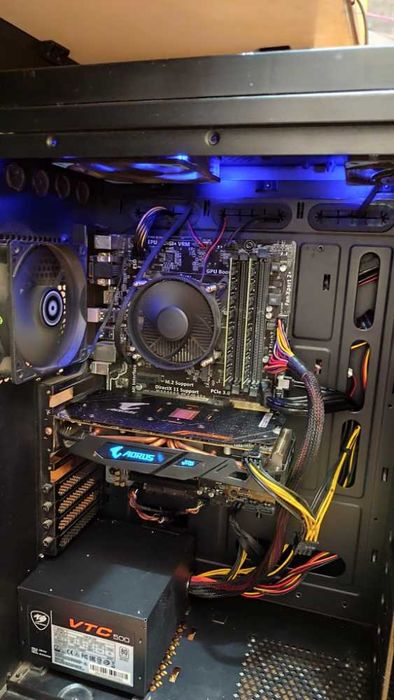 Игровой ПК (Xeon/RX 570 Aorus/16GB/SSD+HDD)