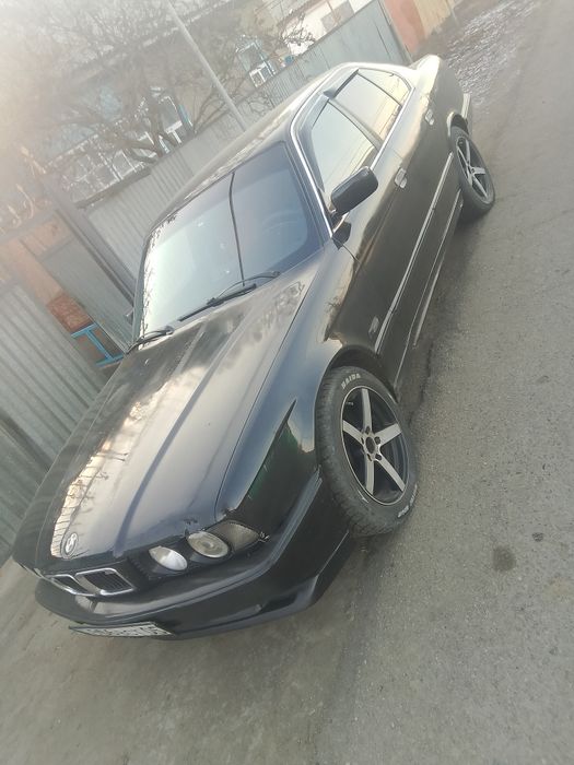 Продам БМВ Е34 состояние отличное