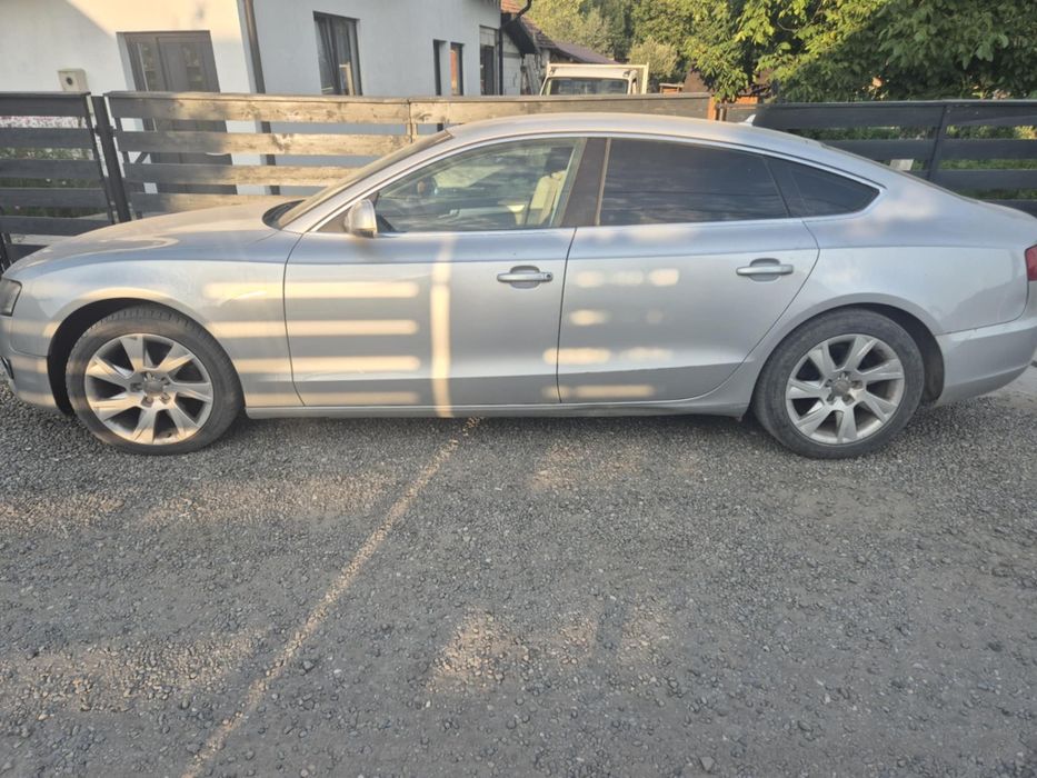 Vănd Audi A5  An fabricație 2011