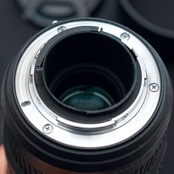 Объектив Nikon 70-200 F4