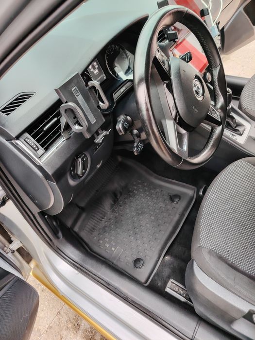 SKODA Octavia 3 1.6 TDI DSG