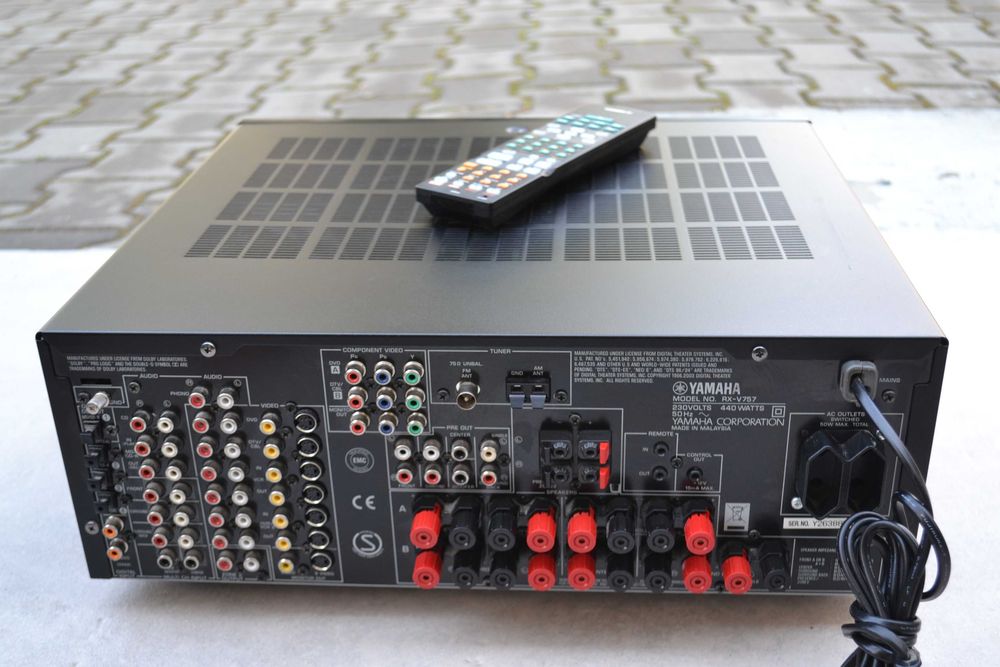 Amplificator Yamaha RX-V 757 cu telecomanda