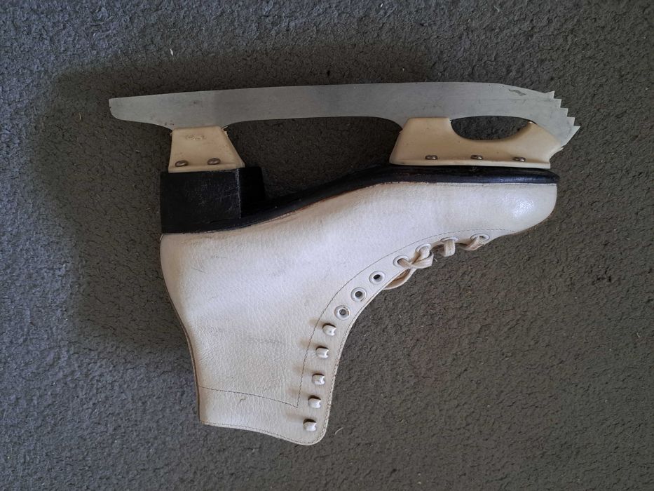 Patine piele naturală - mărimea 35/36