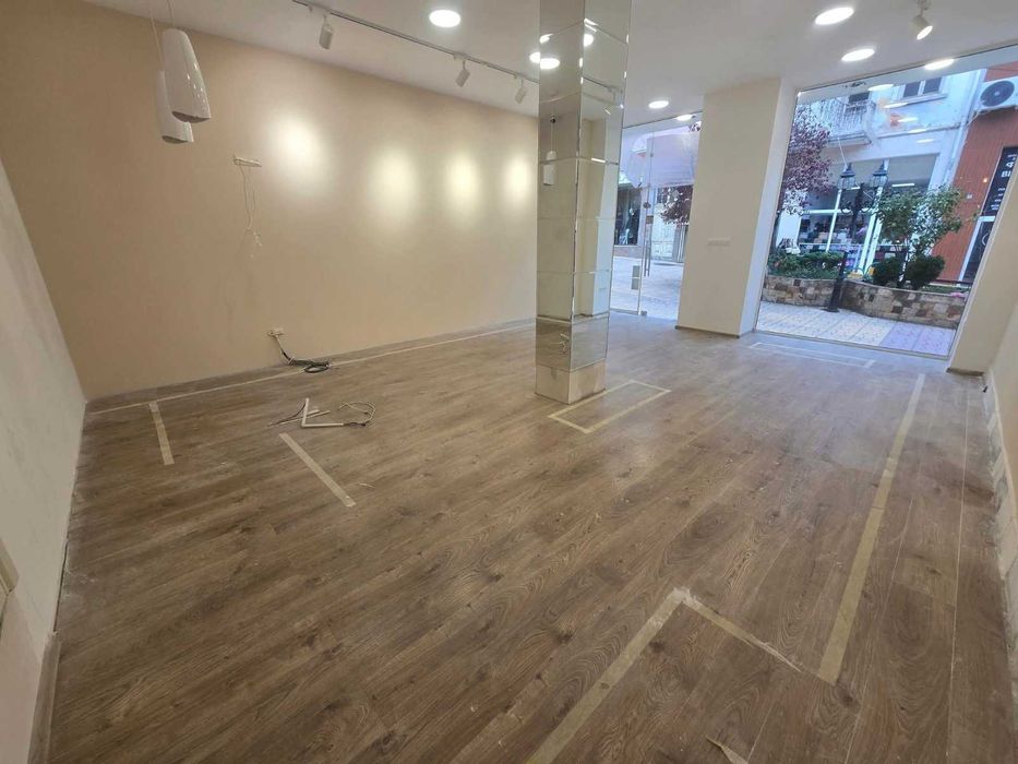 Продава се Къща в Петрич - 311 кв.м за 965 €/кв.м - Снимка #4