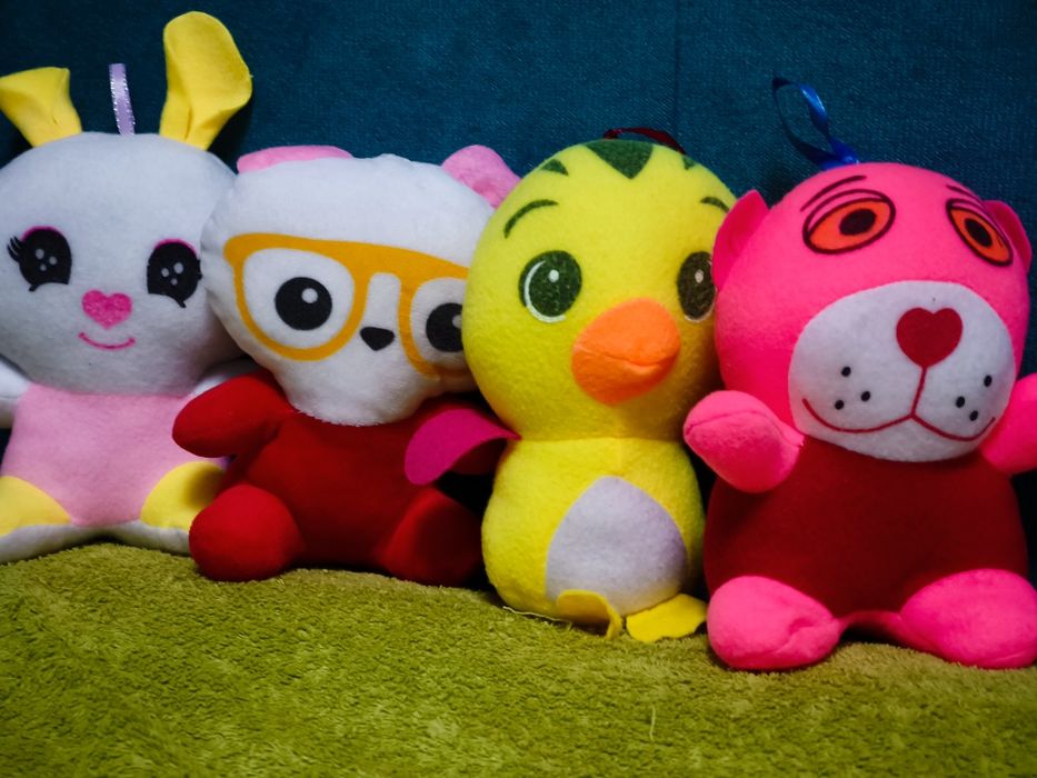 За 100 тенге.Продам новые игрушки