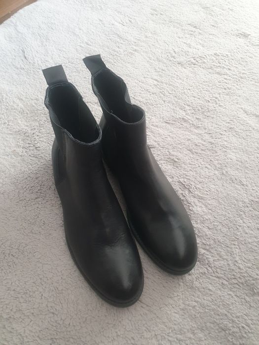 Vînd ghete bărbați