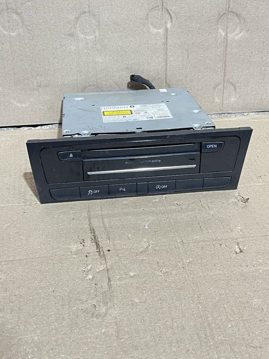 Unitate media MMI 8R2035666A Audi A4 B8 / A5 8T 2010-2016
