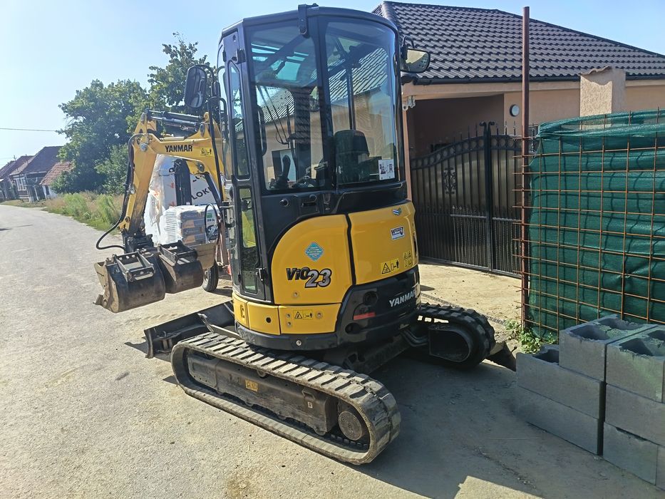 Execut lucrări cu excavator YANMAR 2.4 T an 2021
