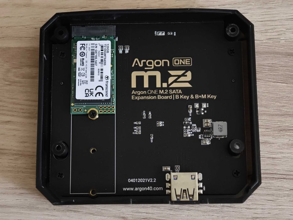 Mini PC - Raspberry Pi 4 Model B 4GB + кутия Argon One M.2 + SSD 120GB