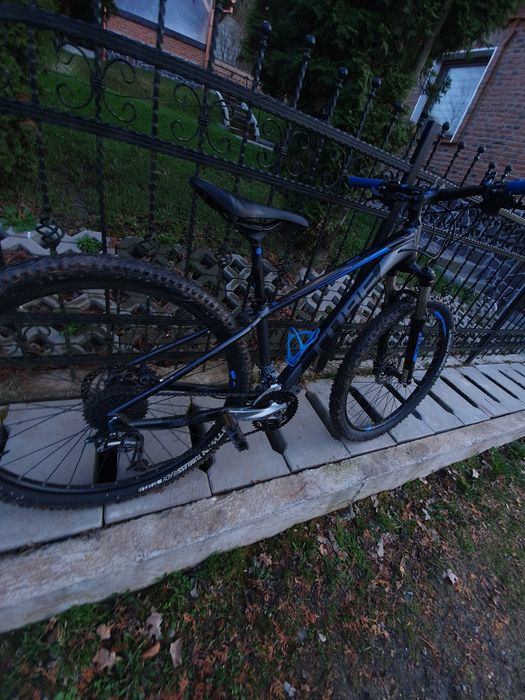Bicicleta hard trail Cube Analog CMOT  27.5