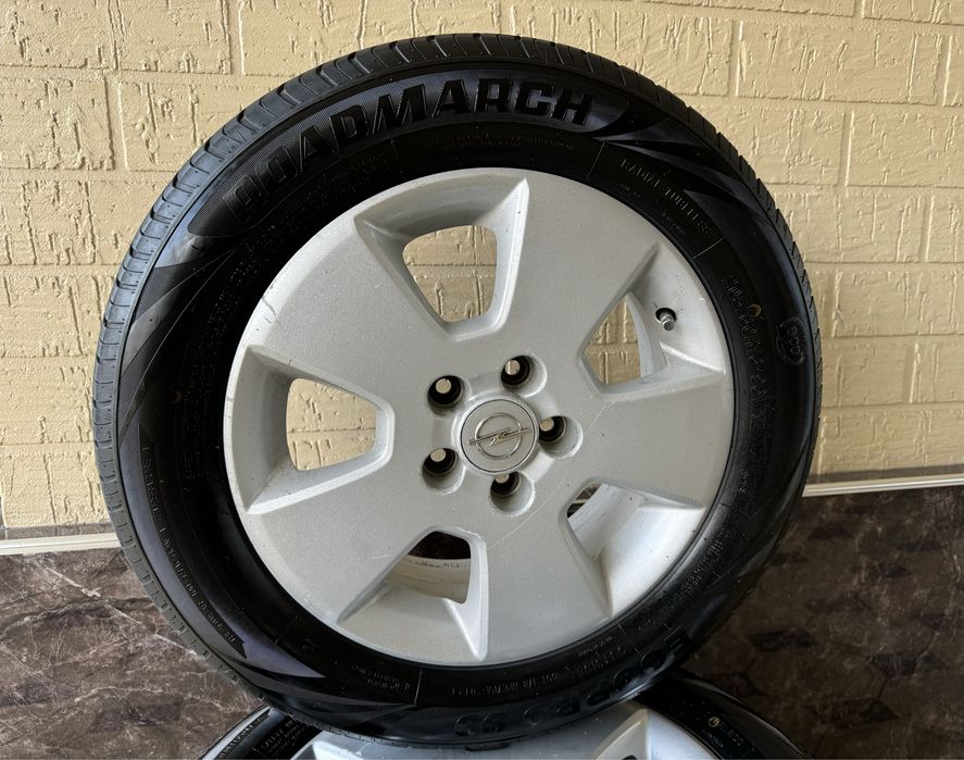 Титановый диски и шины Опель