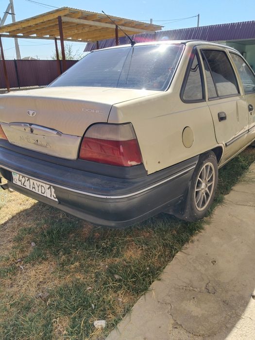 Срочно продам даево нексия.