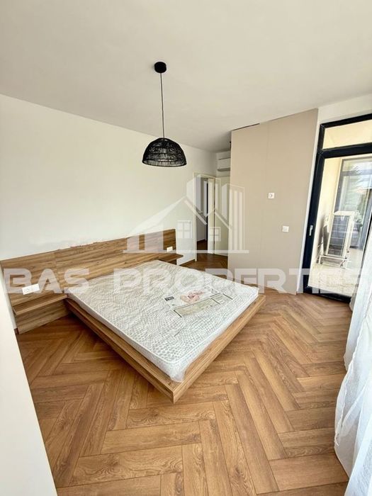 Продава се Тристаен апартамент в София, Витоша - 90 кв.м за 3478 €/кв.м - Снимка #3