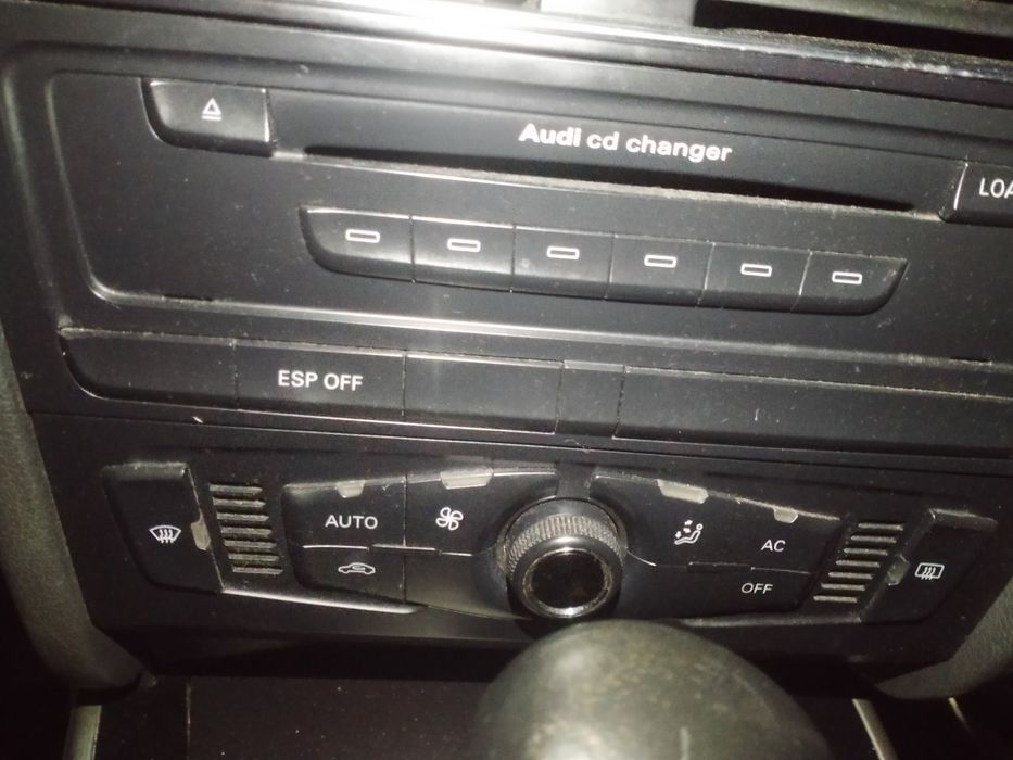 Unitate cd player audi A4 b8