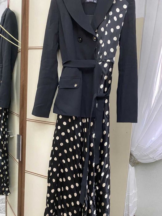 Женская одежда, платья