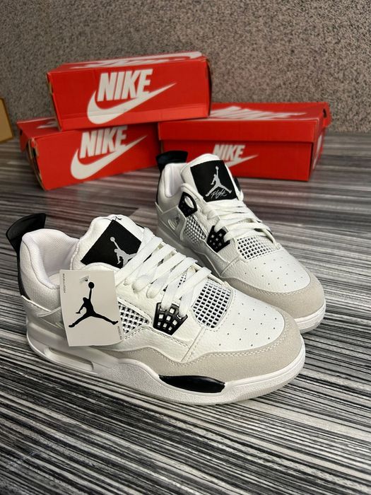 Jordan 4 Retro Military Black - adidasi premium noi