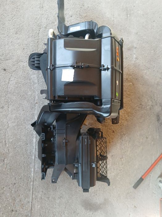 Tubulatura aeroterma ford transit 2014-2020 volan stanga