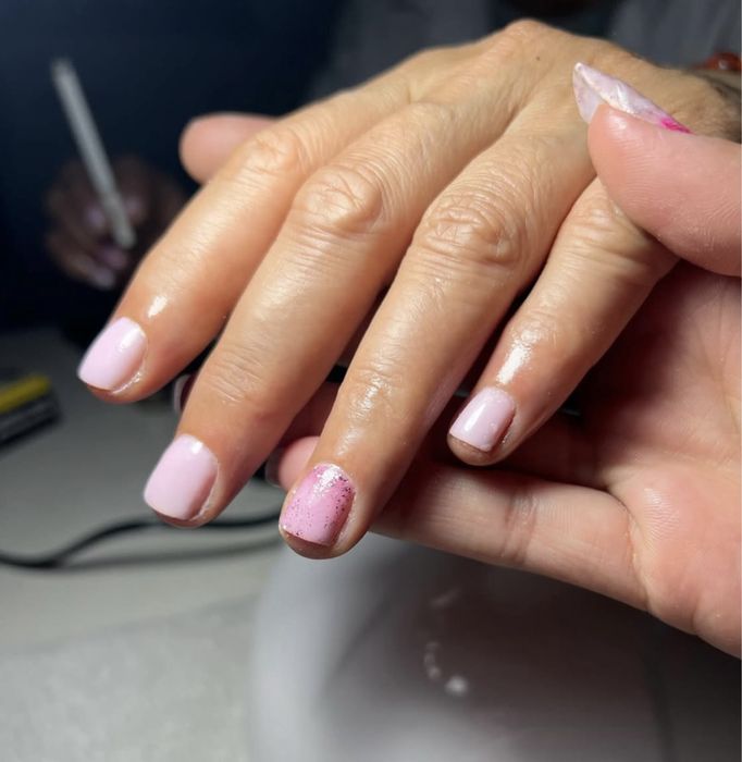 Unghii cu gel Ploiesti