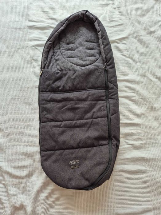 Бебешка количка Mamas & Papas Ocarro Onyx + кош и зимно чувалче