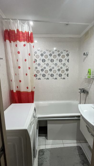 Продам 3 ком.кв на 8 микрорайоне