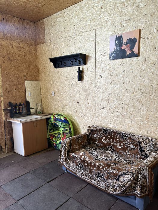 Просторный Гараж за Геммой