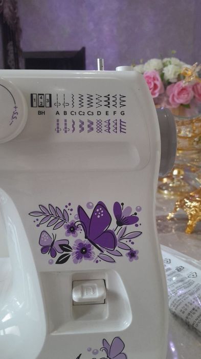 Yengi tikuv mashinasi sotiladi.Holati yengi