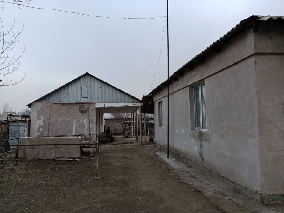 Үй және времянкасымен сатылады