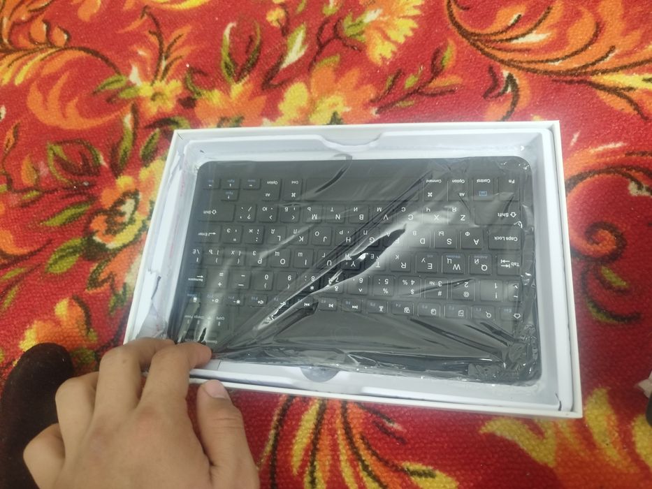 G2000 планшет черного цвета