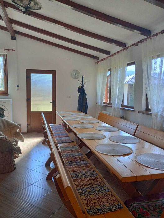 Cabana de inchiriat