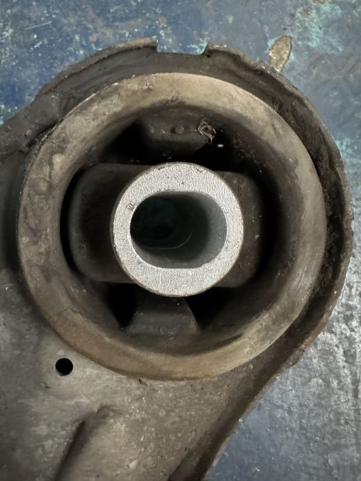 Cadru motor jug audi a6 c6 4f 2.0tdi 3.0tdi facelift 2010