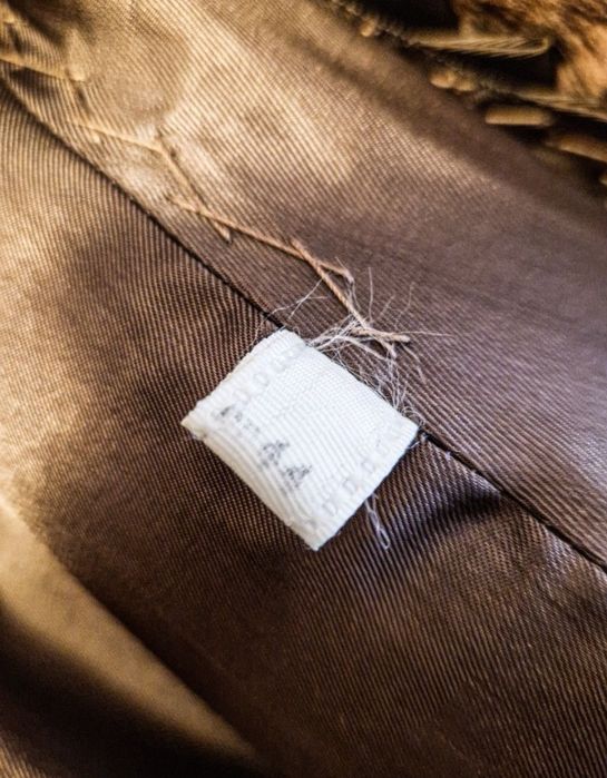 Haină de blană originală