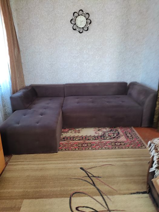 Диван угловой цвет. Темно-коричневый