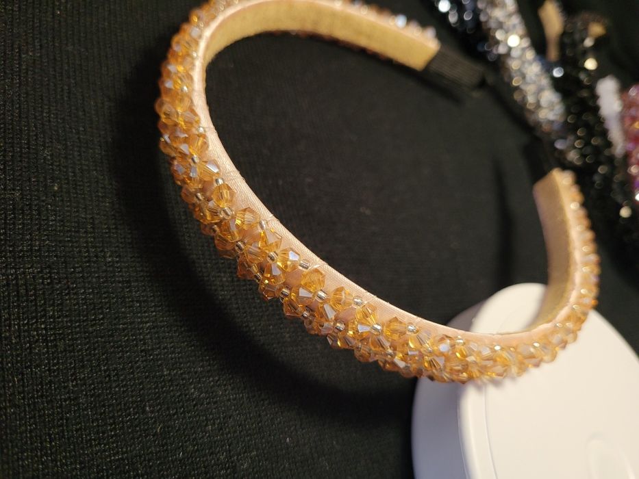 Диадеми за коса.