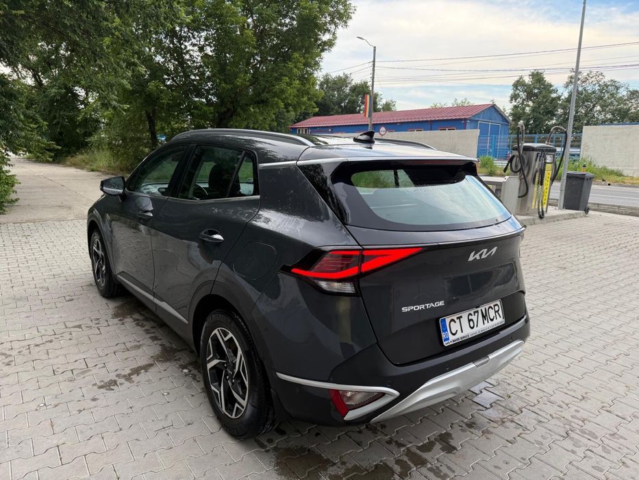 KIA Sportage 2023 — imagine 3