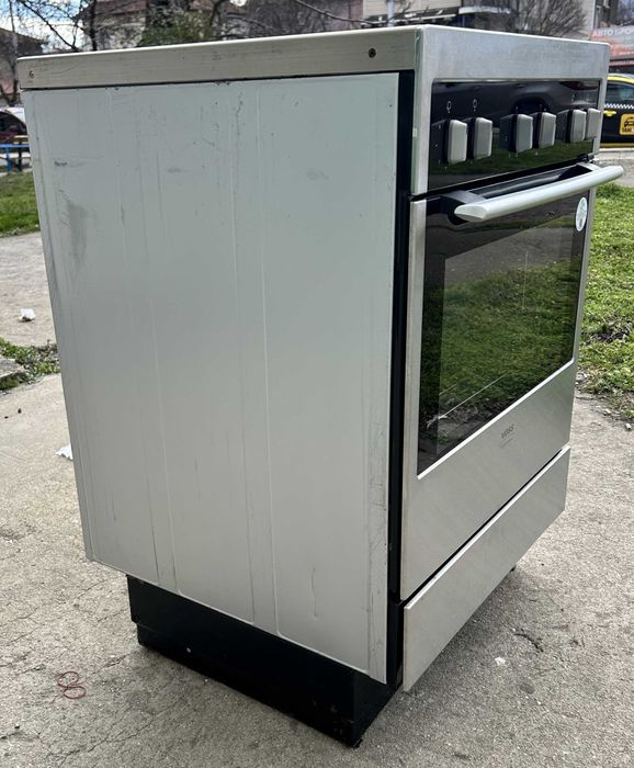 Готварска печка Electrolux инокс с гаранция