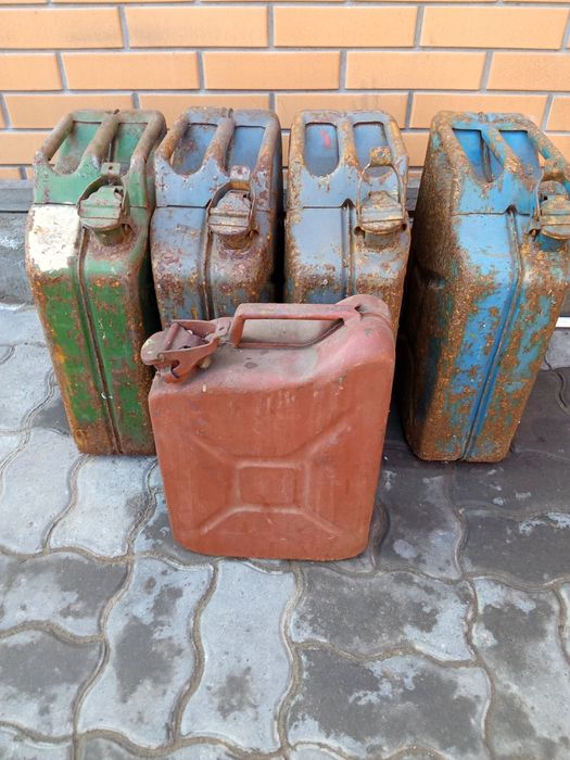 Продам канистры для ГСМ