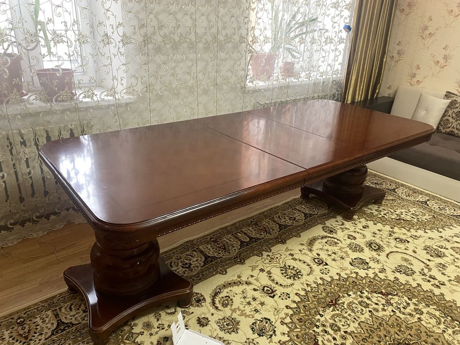 Продается стол из дуба
