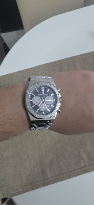 Vând ceas Audemars Piguet argintiu barbati