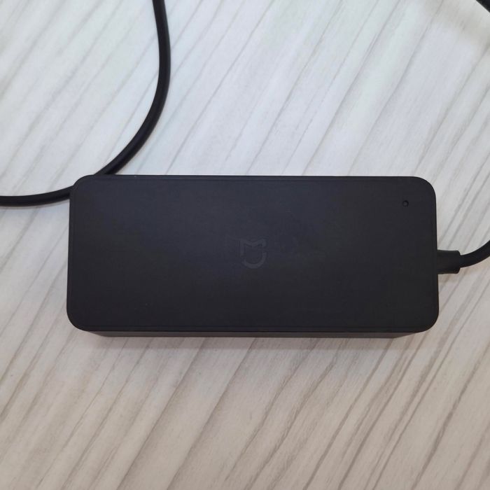Vând încărcător xiaomi mi pro 2 original