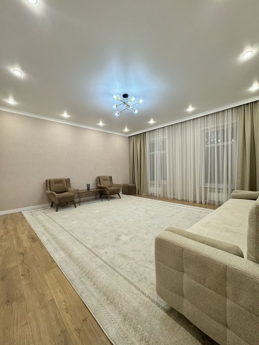 Продам тренд  ковер  4*5 размер