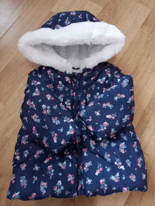 Яке 3-6м,за момиче