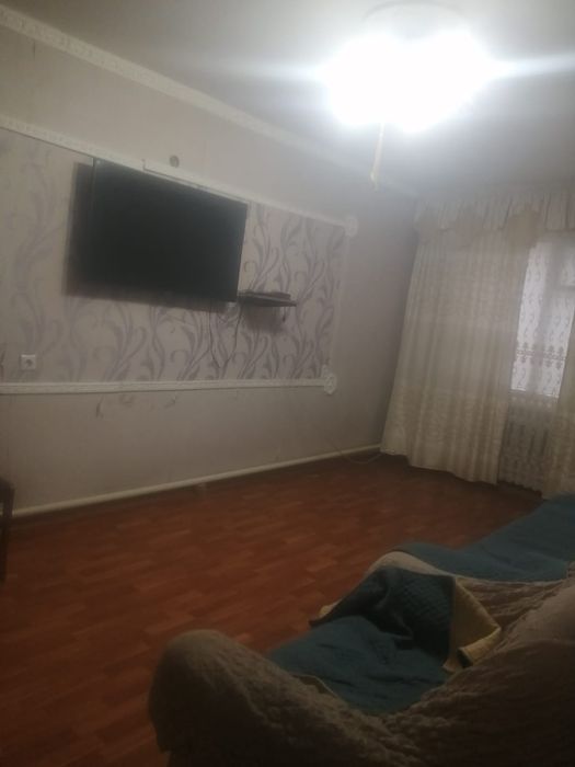 Продаётся полдома