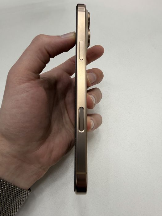 iPhone 16 Pro Max 256gb (EAC, оригинал)