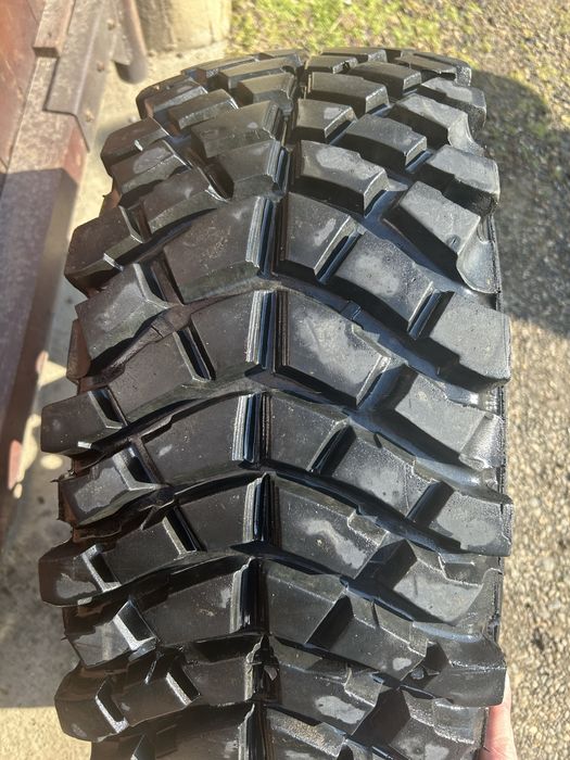 Set 4 anvelope cu geante 265 70 15