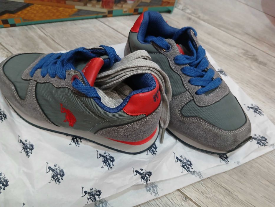 Детски обувки и ботуши