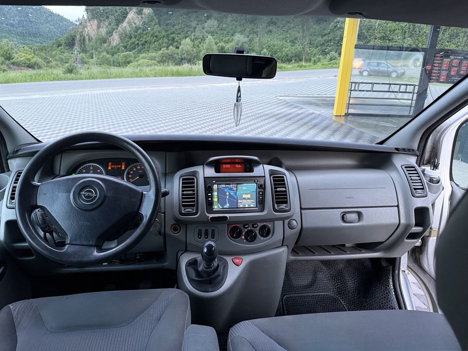 Opel Vivaro 8+1  |  2.0 CDTI